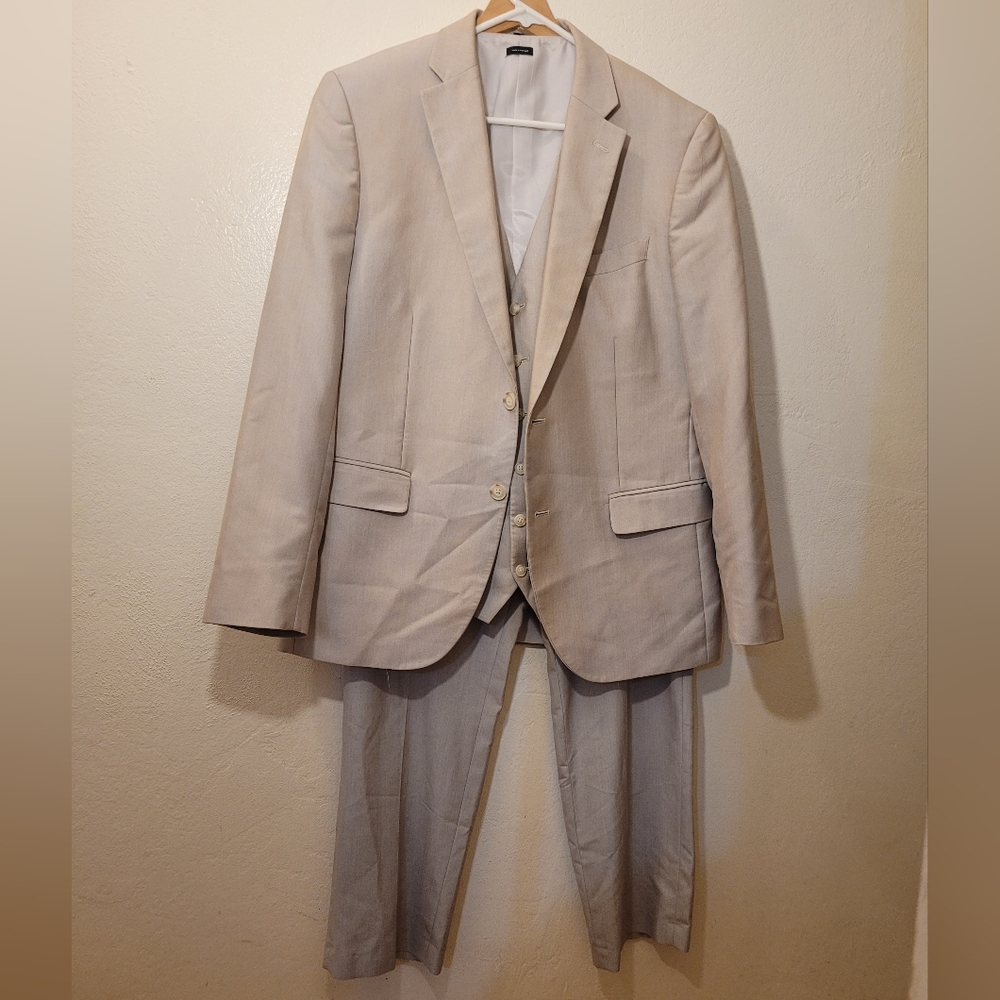 JF Classic Beige 3 Piece Suite